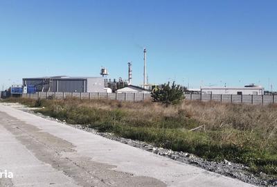 Spațiu comercial, în Corbu