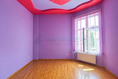 Apartament cu 3 camere decomandat în Decebal - 2