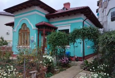 Vand casa ultracentral vis-a-vis de spitalul matern - 3