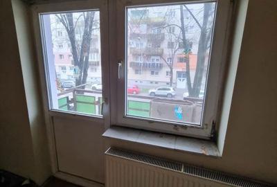 Apartament cu 3 camere decomandat în Micro 17 - 1