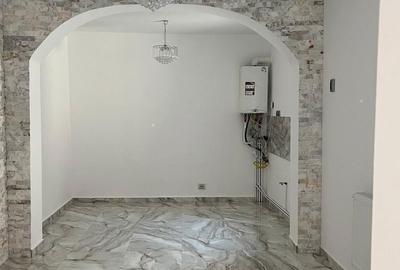 Casă cu 5 camere cu Teren 100 Mp în Domenii - 13