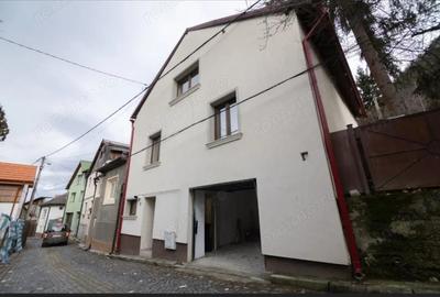 Apartament cu 2 camere, mobilat în Schei - 2
