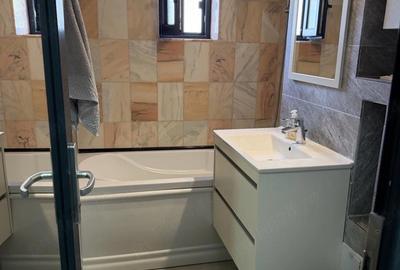 Apartament cu 3 camere decomandat în Micro 14 - 6