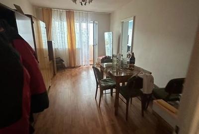 Apartament cu 2 camere decomandat în Petros - 2