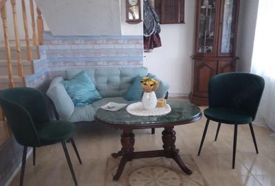 Casă cu 4 camere cu Teren 30000 Mp în Fârtățești - 2