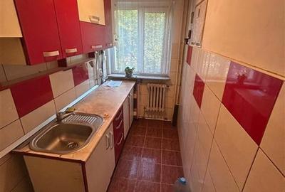 Etaj 1, fara risc, 3 camere zona Mircea cel Batran - 3