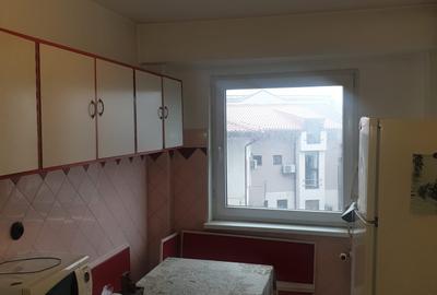 Apartament cu 4 camere decomandat în Casa de Cultură - 10