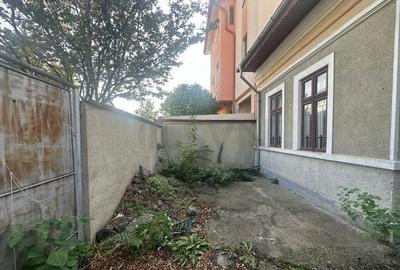 Teren de l Zona Expozitiei Agronomie l Teren de l Zona Expozitiei Agronomie l - 10