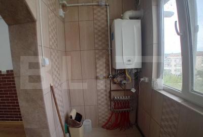 Apartament renovat cu 2 camere decomandate ?i garaj in Dum - 3