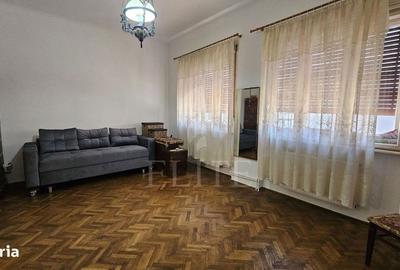 Apartament cu 3 camere semidecomandat în Central - 12