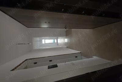 Apartament cu 4 camere decomandat în Central - 1