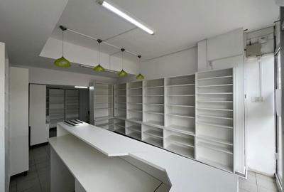 Spațiu comercial, de 30 mp, în Central - 8