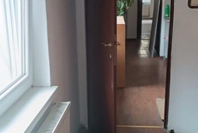 Casa de vanzare zona centrala - 1