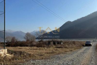 Teren de 690 mp, în Berzasca - 2