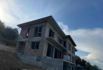 Casă cu 4 camere cu Teren 394 Mp în Feleacu - 2