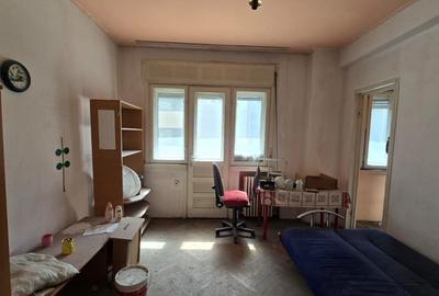 Garsonieră în P-ța Universității - 7