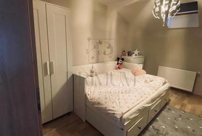 Duplex mobilat utilat - zona excelenta - teren 350 mp - curte amenajata - toate - 12