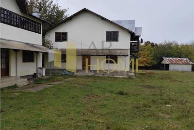 Casă cu 4 camere cu Teren 11250 Mp în Teișani - 18