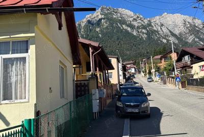 Casă cu 3 camere cu Teren 200 Mp în Central - 2