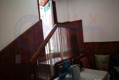 Casă cu 4 camere cu Teren 121 Mp în Central - 8