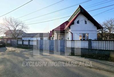 Casa individuala de vanzare in Barabant - 1
