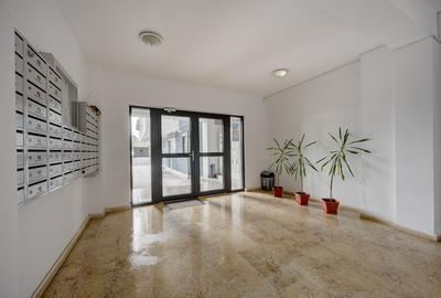 Penthouse cu 2 camere decomandat, mobilat în Apărătorii Patriei - 22