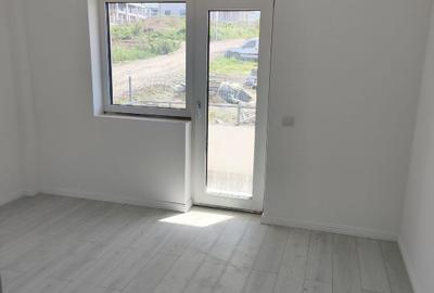 Apartament cu 2 camere decomandat în Vișan - 2