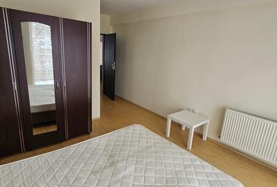 Apartament cu 3 camere semidecomandat în Est - 9