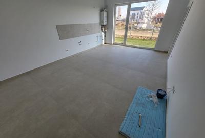 COMISION%. BLOC NOU in ORAS. Gradina proprie - 5