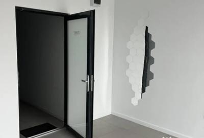 Spațiu comercial, de 25 mp, în Casa de Cultură - 5