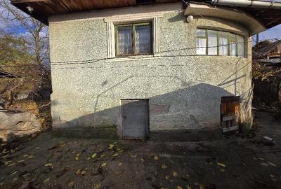 Casă cu Teren 900 Mp în Central - 9