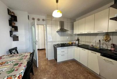 Apartament cu 3 camere decomandat în Brazda lui Novac - 4