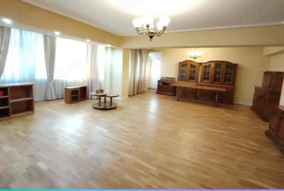 Apartament cu 4 camere decomandat în Hala Centrală - 4