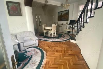 Vila ultracentrala, 390 mp utili,si birou cu acces stradal - 1