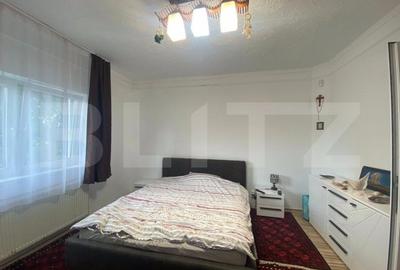 Casa 3 camere + curte - 2