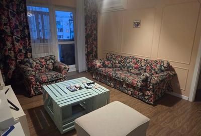 Apartament 3 camere si loc de parcare, statia de metrou Aparatorii Patriei - 14
