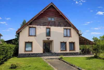 Casă individuală cu 5 camere cu Teren 1148 Mp în Ocna Șugatag - 1