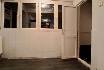 Apartament 2 camere decomandat strada Horea,etaj 2/2. - 3