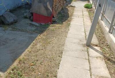 Casă cu 3 camere cu Canalizare în Apollo - 4