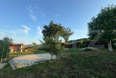 Casă cu 3 camere cu Teren 989 Mp în Central - 1