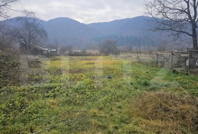 Teren de 1390 mp, în Central - 3