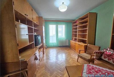 Apartament cu 2 camere decomandat în 7 Noiembrie - 1