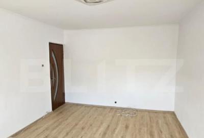 Apartament cu 2 camere decomandat în Rovine