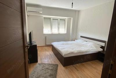 Vand apartament 3 camere, zona centrala Vand apartament 3 camere, zona centrala - 4