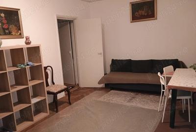 Apartament cu 2 camere semidecomandat în 1 Mai