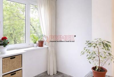 Apartament cu 4 camere în Berceni
