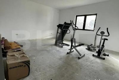 Casă cu 7 camere cu Teren 500 Mp în Micro 11 - 12