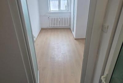 Garsonieră semidecomandată în CET - 4
