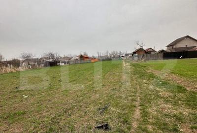 Teren de 1806 mp, în Central