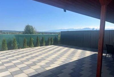Casă cu 3 camere cu Teren 200 Mp în Central - 1